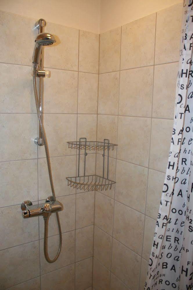 הולסטברו Mejrup Bed And Breakfast מראה חיצוני תמונה